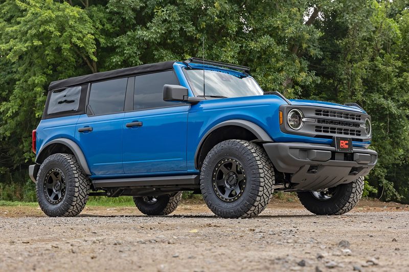 Ford Bronco 4WD with a Rough Country leveling kit